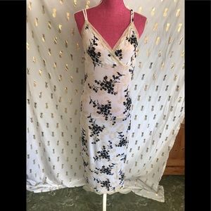White flowered nightie
